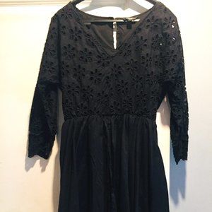 Simply Vera, Vera Wang Black Dress (M)